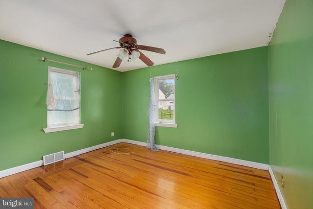 211 PEARL ST, Pottstown, PA 19465