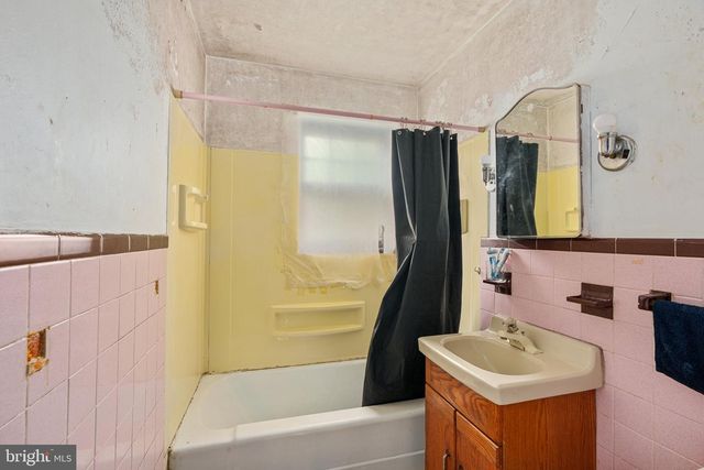 211 PEARL ST, Pottstown, PA 19465
