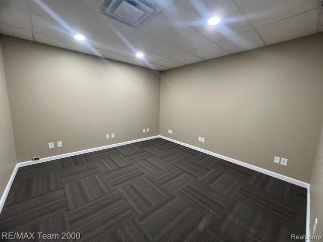 15706 Michigan Avenue, Dearborn, MI 48126