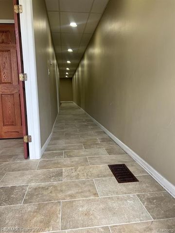 15706 Michigan Avenue, Dearborn, MI 48126