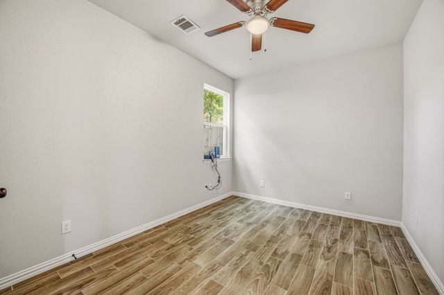 5721 San Jacinto Drive, Granbury, TX 76048