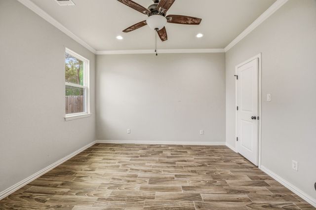 5721 San Jacinto Drive, Granbury, TX 76048