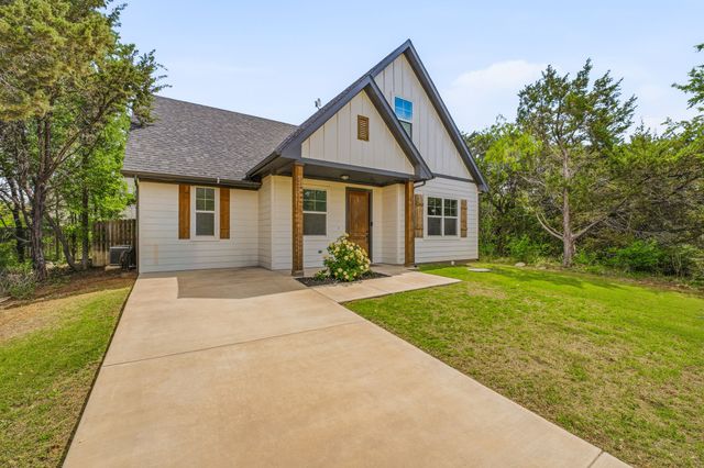 5721 San Jacinto Drive, Granbury, TX 76048