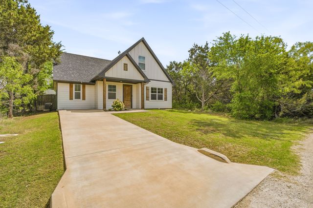 5721 San Jacinto Drive, Granbury, TX 76048
