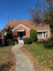 166 Pembroke Street, Hartford, CT 06112