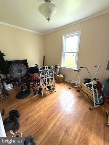10475 BERRY RD, Waldorf, MD 20603