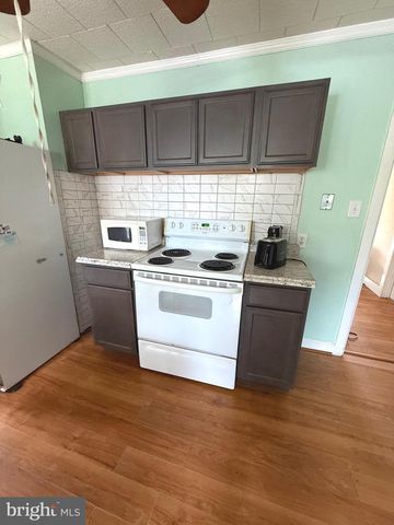 10475 BERRY RD, Waldorf, MD 20603