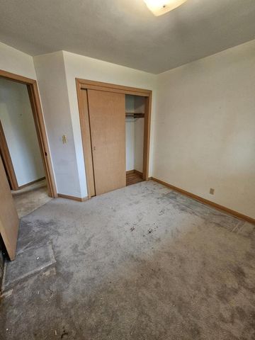 12860 Hobbs COURT, Brookfield, WI 53005