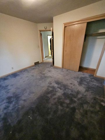 12860 Hobbs COURT, Brookfield, WI 53005
