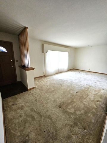 12860 Hobbs COURT, Brookfield, WI 53005