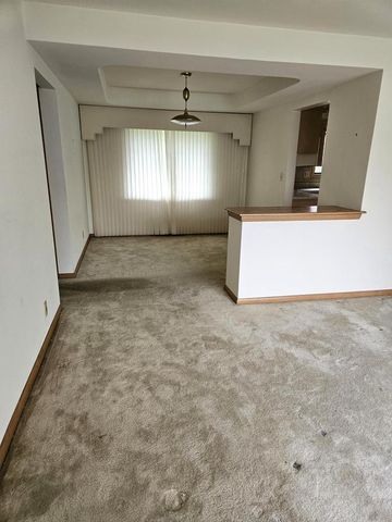 12860 Hobbs COURT, Brookfield, WI 53005