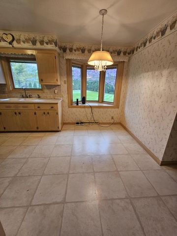 12860 Hobbs COURT, Brookfield, WI 53005