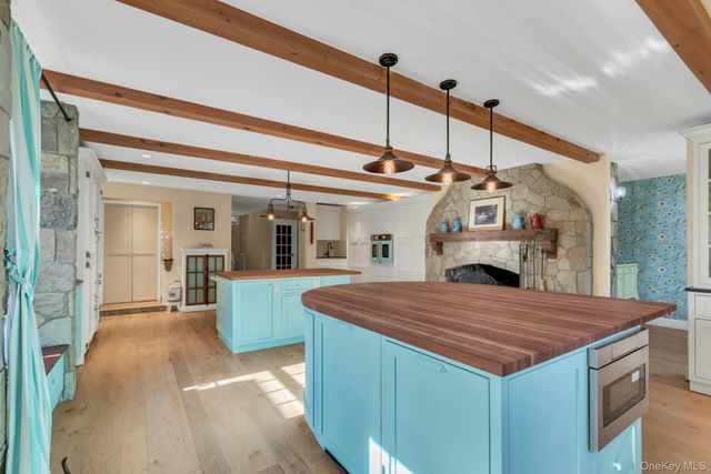 249 Gerritsen Avenue, Bayport, NY 11705