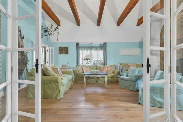 249 Gerritsen Avenue, Bayport, NY 11705