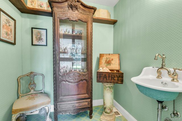 249 Gerritsen Avenue, Bayport, NY 11705