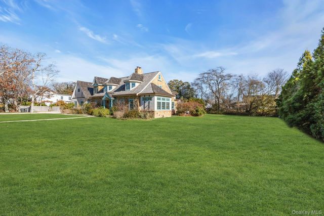 249 Gerritsen Avenue, Bayport, NY 11705