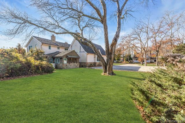 249 Gerritsen Avenue, Bayport, NY 11705