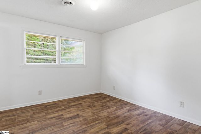 572 Wildwood Drive, Spartanburg, SC 29306