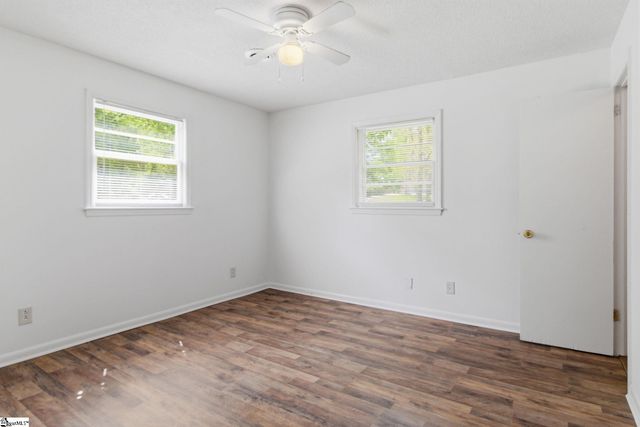 572 Wildwood Drive, Spartanburg, SC 29306