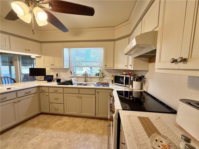 2601 E 8th Street, Pittsburg, KS 66762