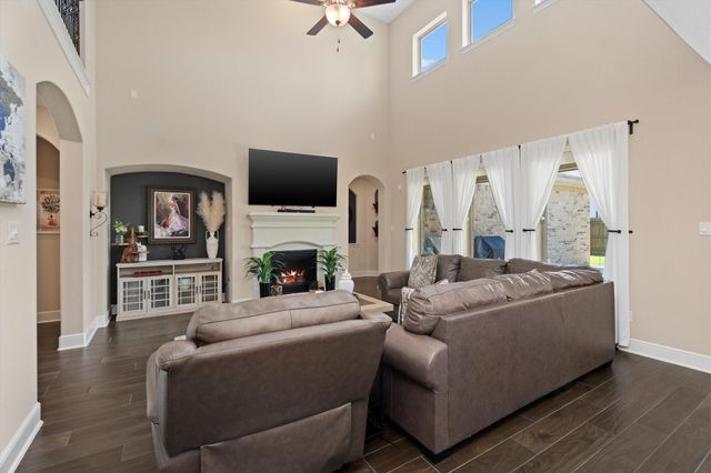 2752 Sterling Heights Lane, Conroe, TX 77385