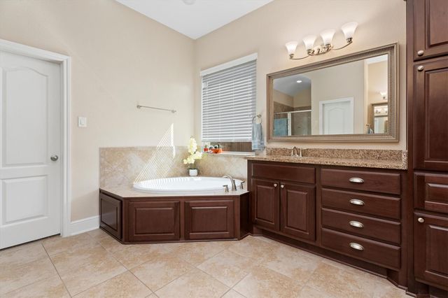 2752 Sterling Heights Lane, Conroe, TX 77385