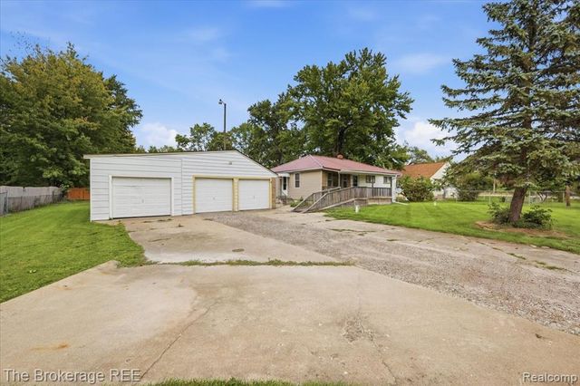 11973 E Brooks Road, Lennon, MI 48449