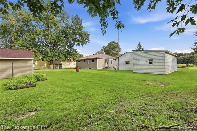 11973 E Brooks Road, Lennon, MI 48449