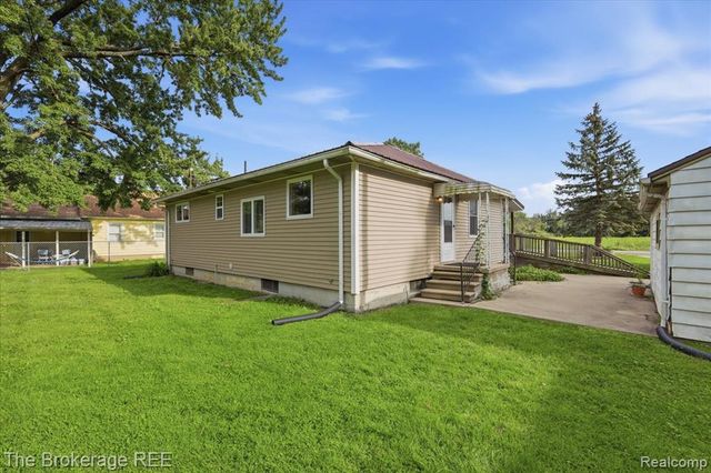 11973 E Brooks Road, Lennon, MI 48449