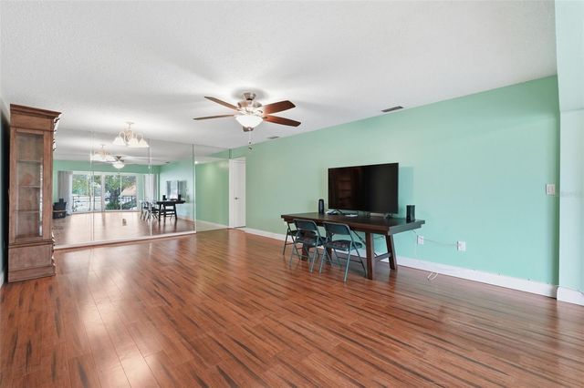 19029 US HIGHWAY 19 N 1-22, Clearwater, FL 33764