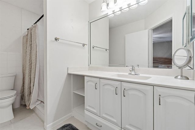 19029 US HIGHWAY 19 N 1-22, Clearwater, FL 33764