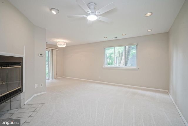 201-A MULBERRY CV, Mount Laurel, NJ 08054