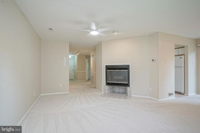 201-A MULBERRY CV, Mount Laurel, NJ 08054
