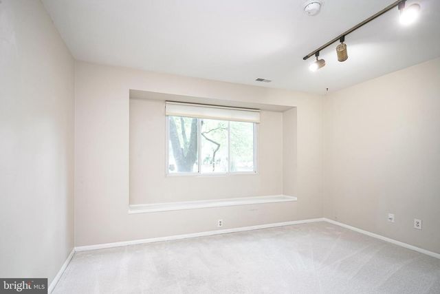 201-A MULBERRY CV, Mount Laurel, NJ 08054