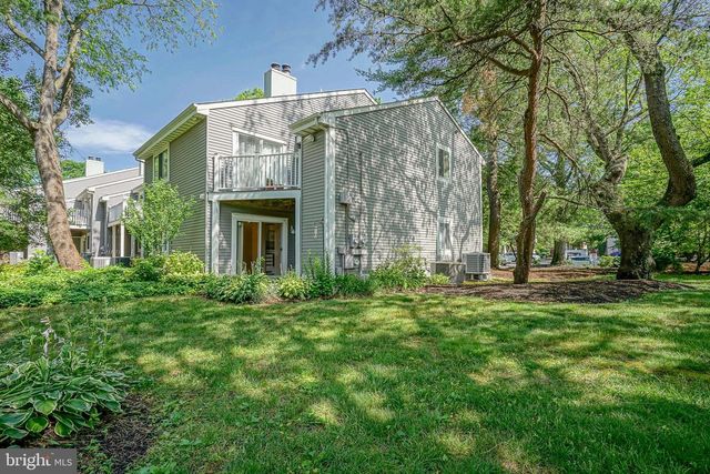 201-A MULBERRY CV, Mount Laurel, NJ 08054