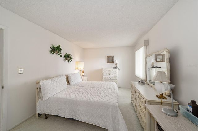 557 MIDWAY DRIVE B, Ocala, FL 34472