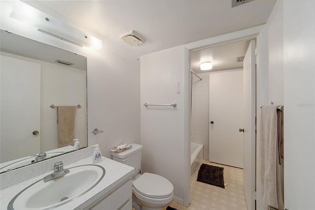 557 MIDWAY DRIVE B, Ocala, FL 34472