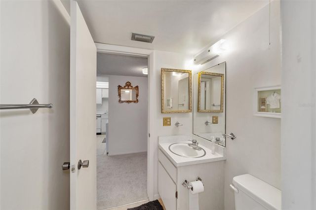 557 MIDWAY DRIVE B, Ocala, FL 34472