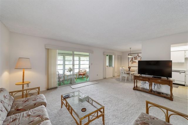 557 MIDWAY DRIVE B, Ocala, FL 34472