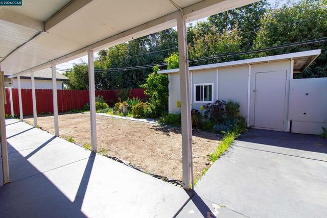 2929 Alta Mira Dr, Richmond, CA 94806