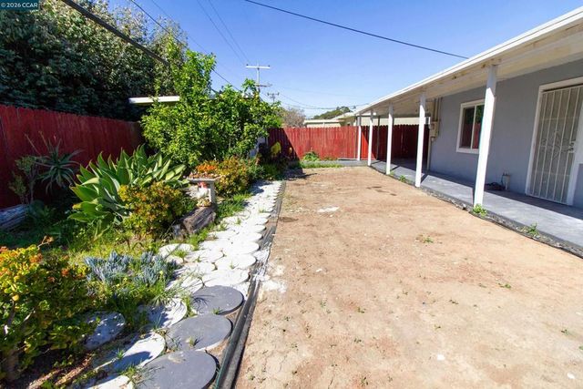 2929 Alta Mira Dr, Richmond, CA 94806