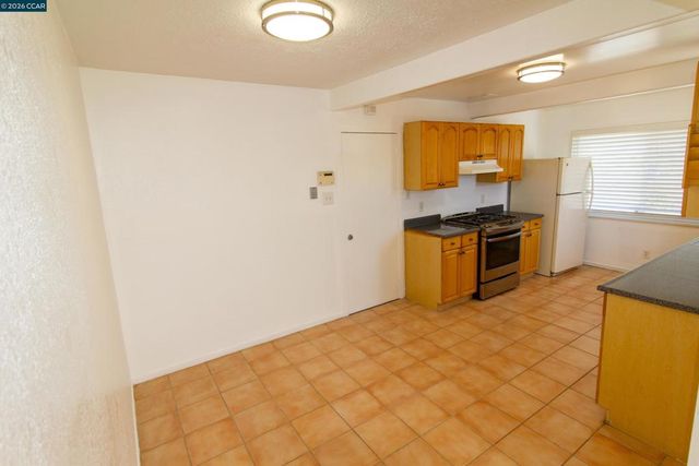 2929 Alta Mira Dr, Richmond, CA 94806