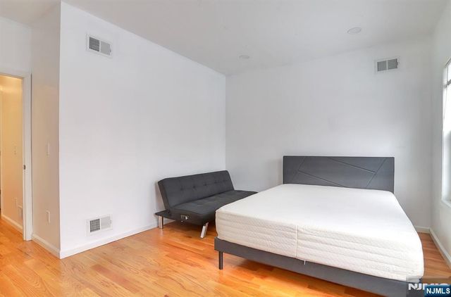 345 2nd Street, East Newark, NJ 07029