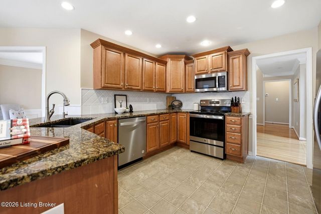 4539 Cherry Forest Cir, Louisville, KY 40245