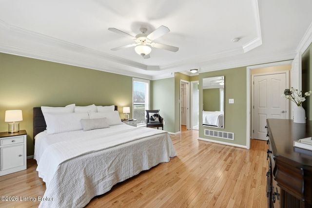 4539 Cherry Forest Cir, Louisville, KY 40245