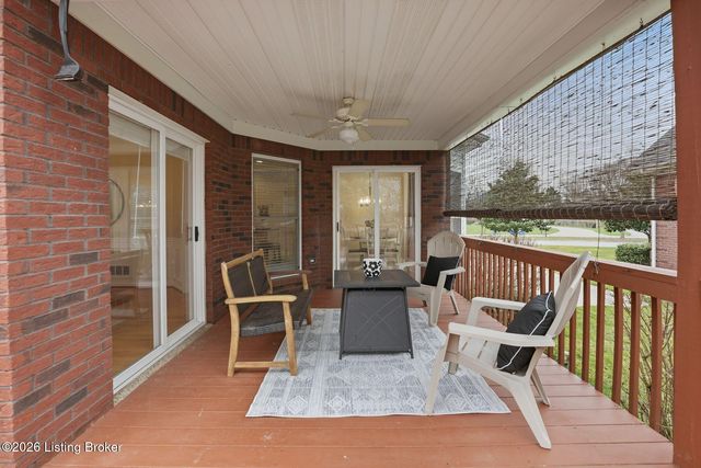 4539 Cherry Forest Cir, Louisville, KY 40245