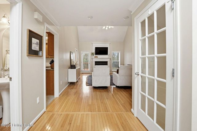 4539 Cherry Forest Cir, Louisville, KY 40245