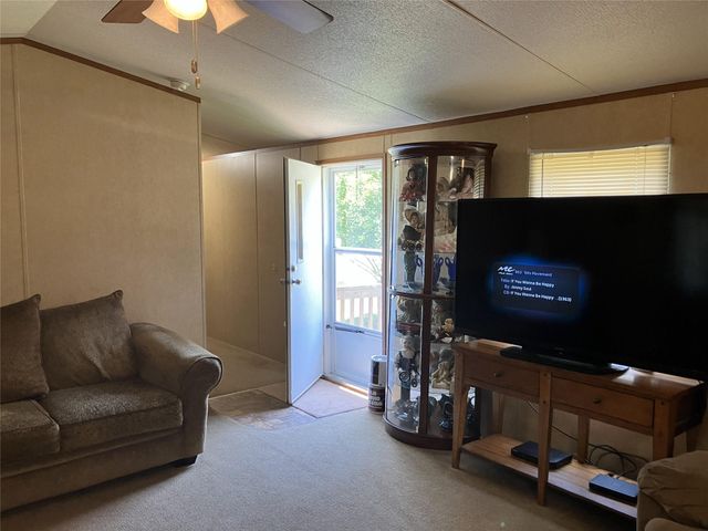 420 Moonlite Drive, Livingston, TX 77351