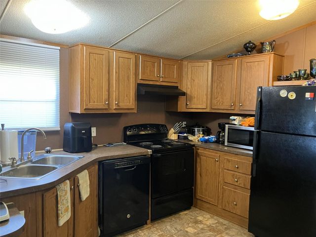 420 Moonlite Drive, Livingston, TX 77351