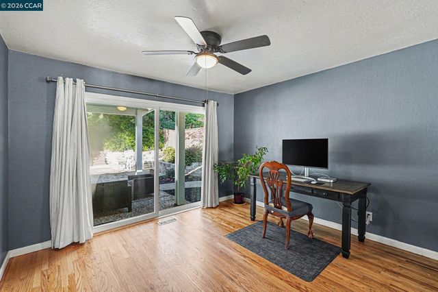 236 Appalachian Dr, Martinez, CA 94553